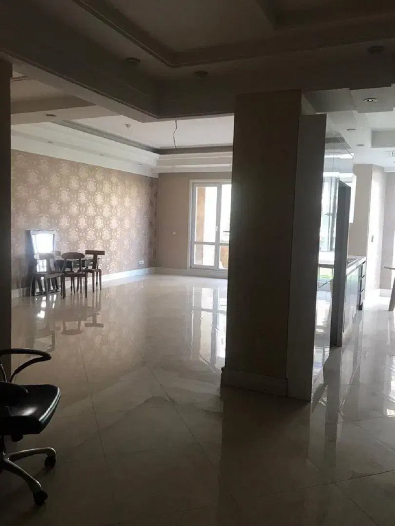 آپارتمان 185 متری سه خوابه در فرمانیه غربی تهران13564321342