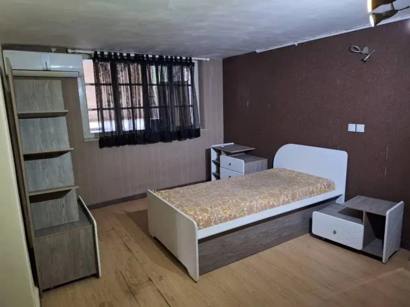 آپارتمان 185 متری سه خوابه در حسین آباد تهران13562221196