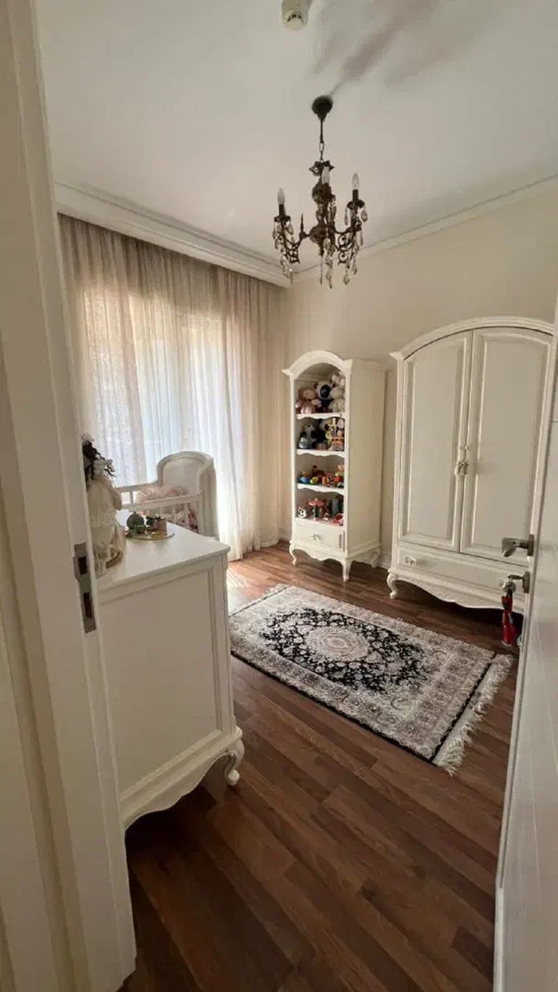 آپارتمان 150 متری سه خوابه در قیطریه تهران13568521425