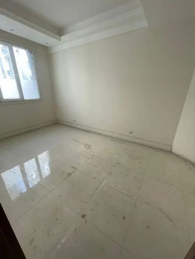 آپارتمان 126 متری دو خوابه در فرمانیه شرقی تهران