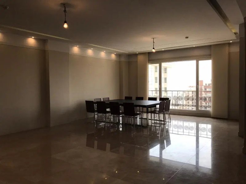 آپارتمان 250 متری سه خوابه در فرمانیه غربی تهران13562921225