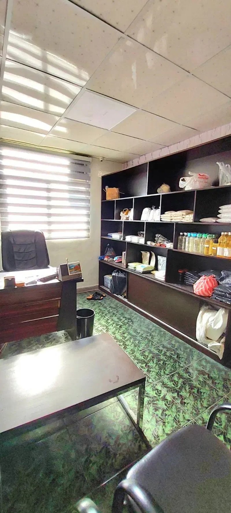 اداری 50 متری دو خوابه در صادقیه تهران13565321367