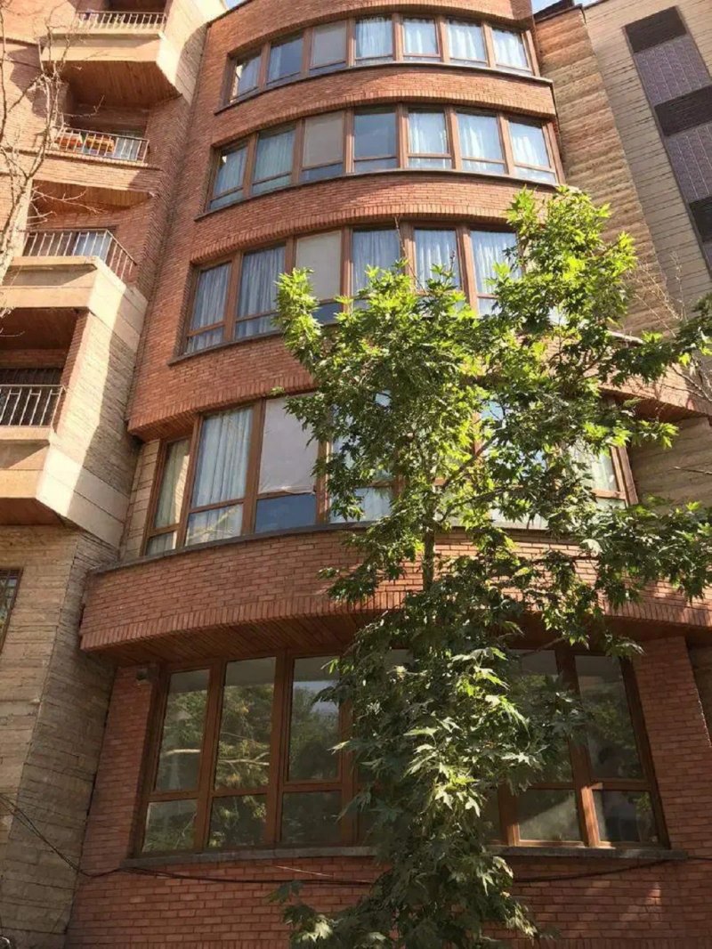 آپارتمان 154 متری سه خوابه در قیطریه تهران13563521275