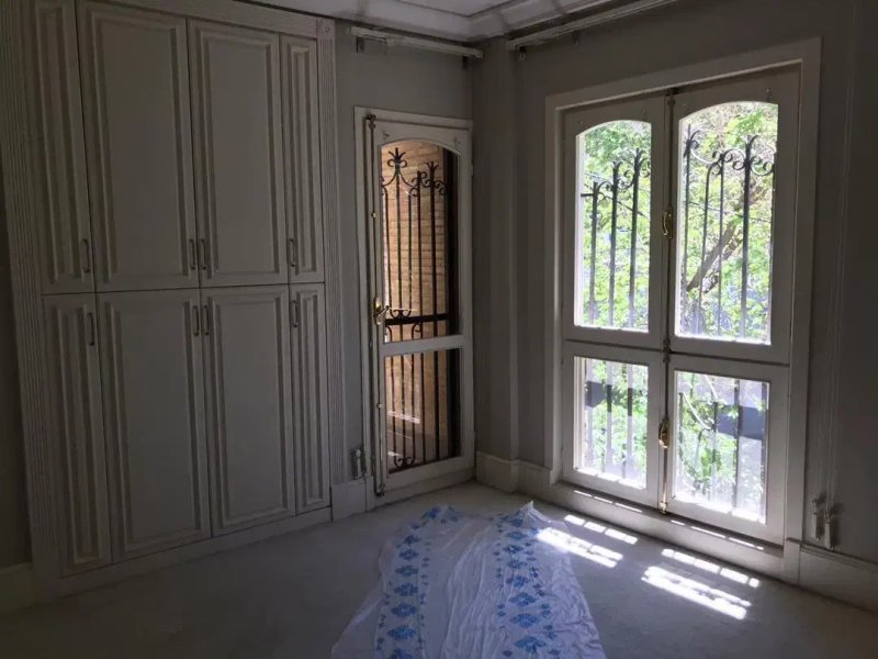 آپارتمان 160 متری سه خوابه در عمار تهران13563321266