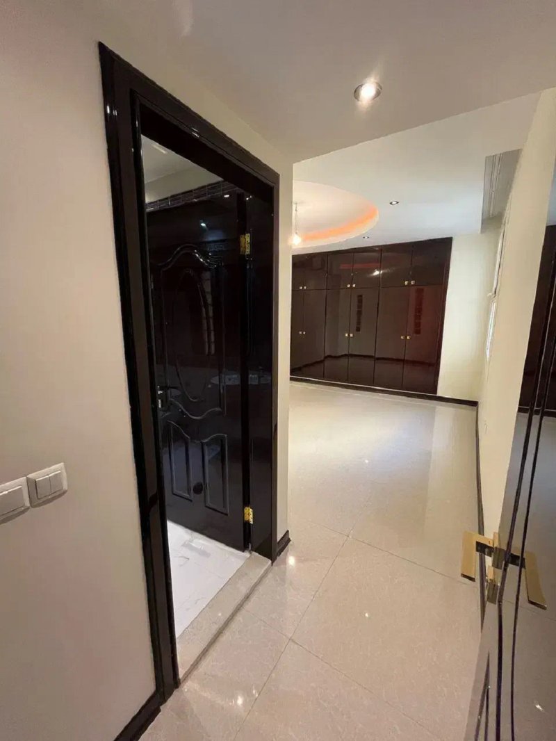 آپارتمان 138 متری دو خوابه در فرمانیه تهران13564021311