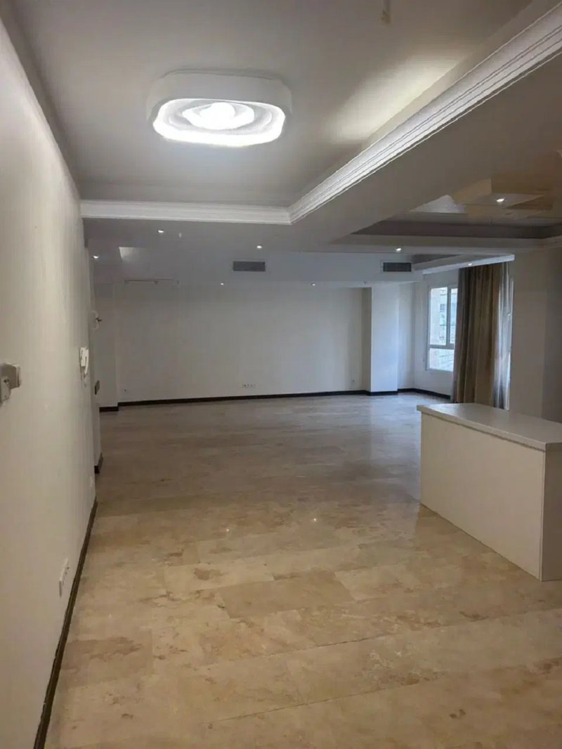 آپارتمان 160 متری سه خوابه در فرمانیه غربی تهران13562721208