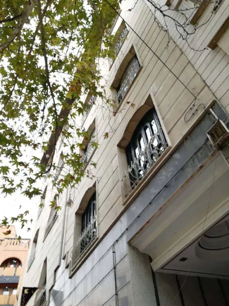 آپارتمان 160 متری سه خوابه در فرمانیه غربی تهران13562721204