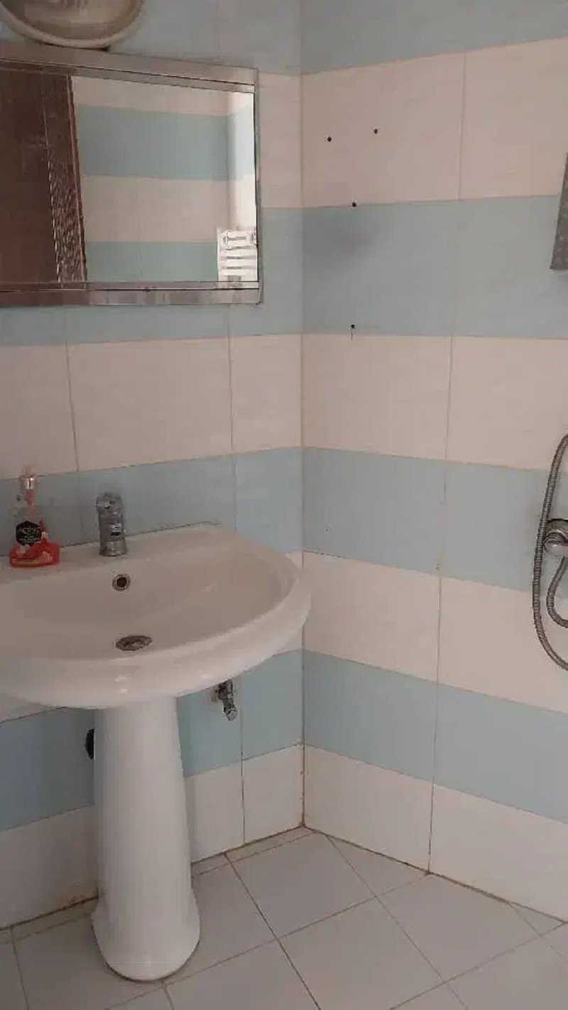 آپارتمان 70 متری یک خوابه در چیذر تهران13568821436