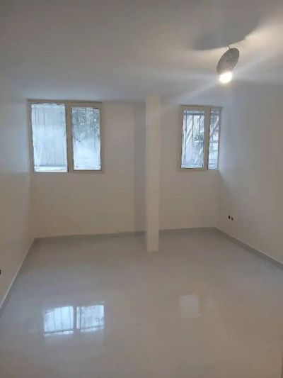 آپارتمان 180 متری سه خوابه در چیذر تهران