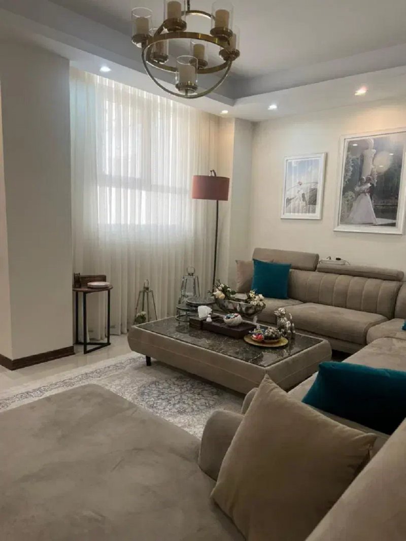 آپارتمان 100 متری دو خوابه در اباذر منطقه 5 تهران13577121598