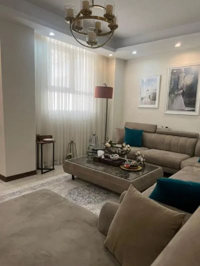 آپارتمان 100 متری دو خوابه در اباذر منطقه 5 تهران