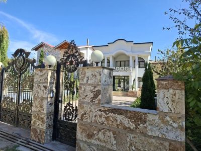 ویلا 340 متری سه خوابه در کلاردشت