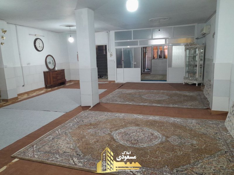 آپارتمان 120 متری یک خوابه در میدان امام خمینی شهریار13576921584