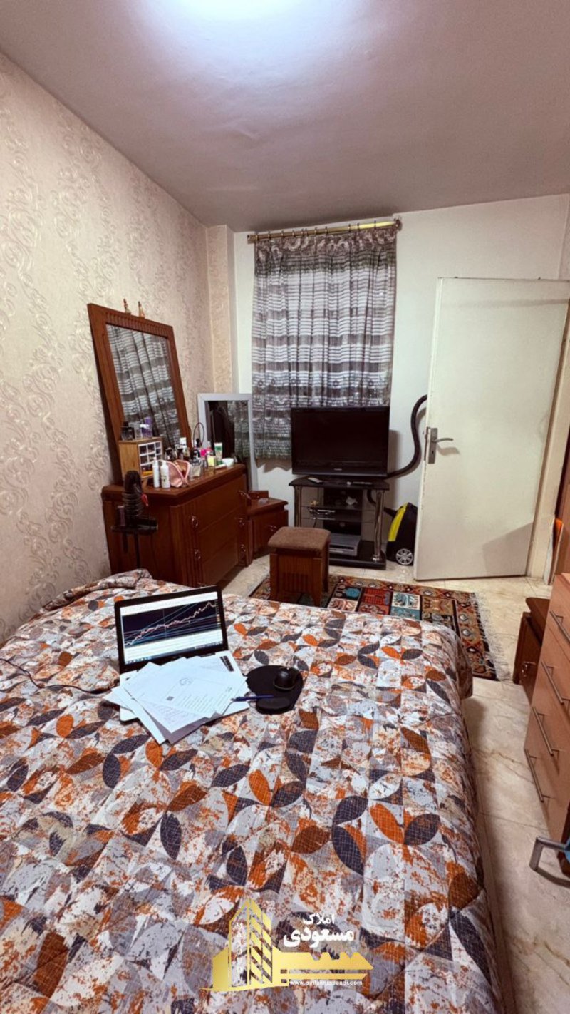 آپارتمان 63 متری در امیریه شهریار13576721583