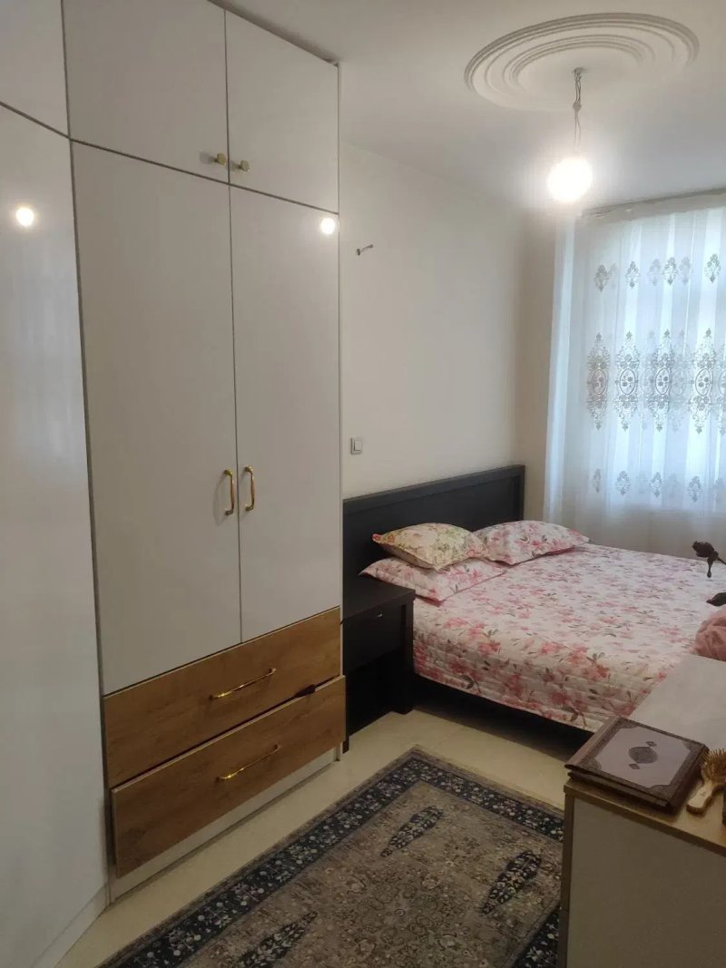 آپارتمان 128 متری سه خوابه در مرزداران تهران13577021592