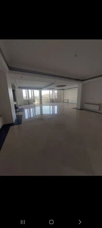 آپارتمان 220 متری سه خوابه در کامرانیه شمالی تهران