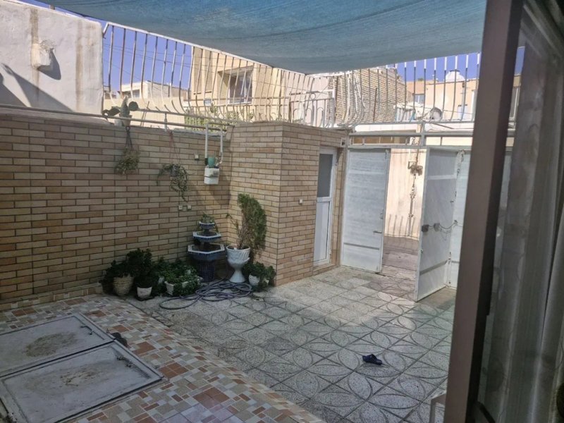 خانه 105 متری یک خوابه در شیخ طوسی غربی اصفهان13584921698