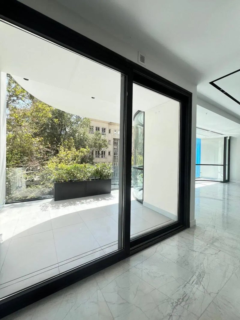 آپارتمان 300 متری سه خوابه در فرمانیه تهران13585321731