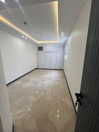 آپارتمان 172 متری سه خوابه در نیروی هوایی تهران