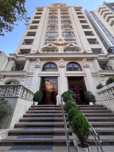 آپارتمان 210 متری سه خوابه در فرمانیه تهران