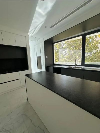 آپارتمان 300 متری سه خوابه در فرمانیه تهران