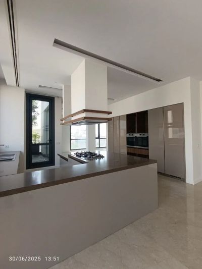 آپارتمان 400 متری چهارخوابه در فرمانیه تهران