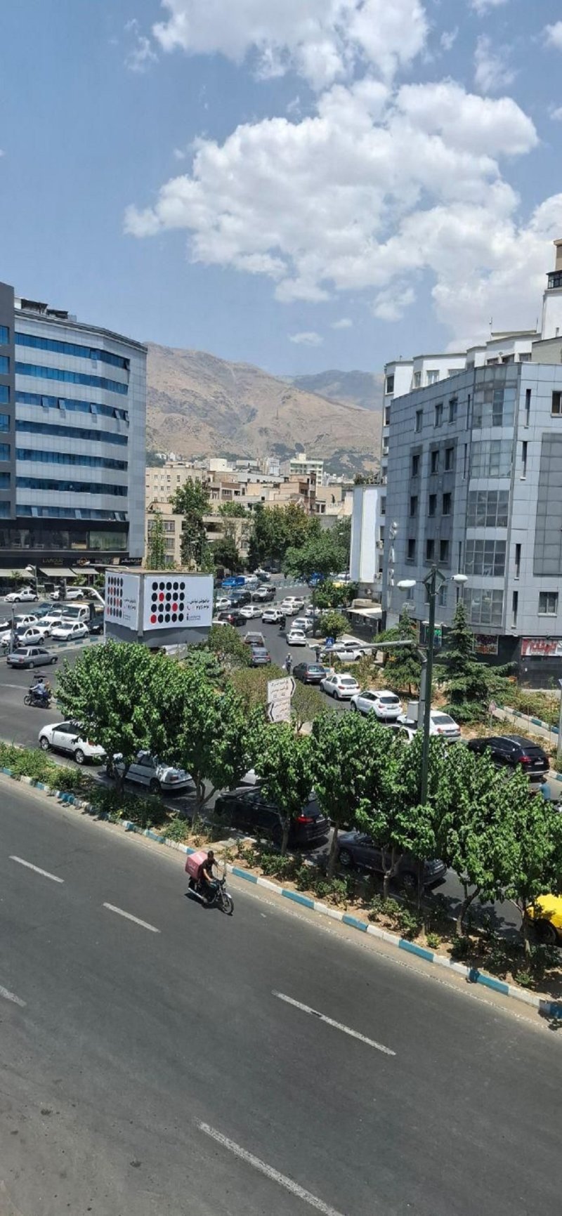 تجاری 95 متری یک خوابه در اختیاریه تهران13586521797