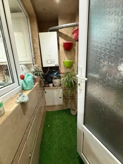 آپارتمان 98 متری دو خوابه در نیروی هوایی تهران