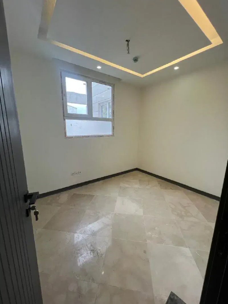 آپارتمان 172 متری سه خوابه در نیروی هوایی تهران13590221911