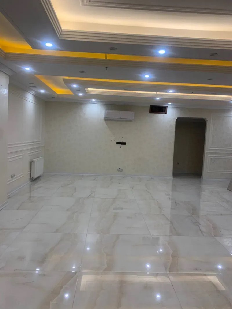 آپارتمان 100 متری دو خوابه در نیروی هوایی تهران13588721851