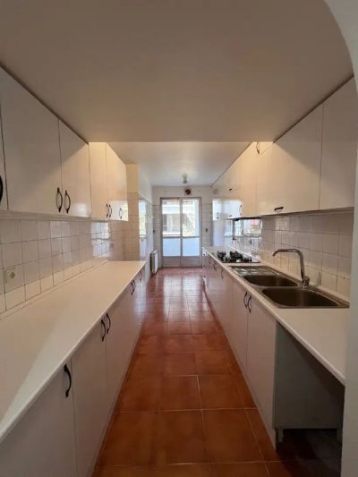 آپارتمان 120 متری دو خوابه در نیاوران تهران