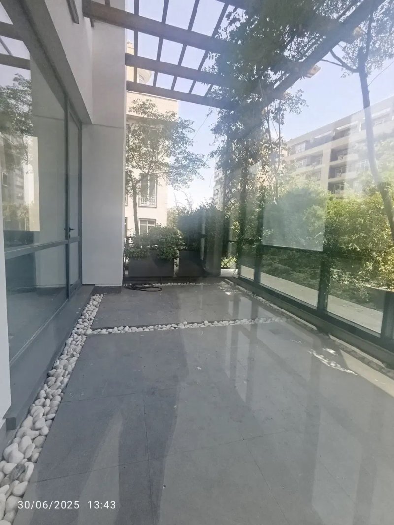 آپارتمان 400 متری چهارخوابه در فرمانیه تهران13586321789