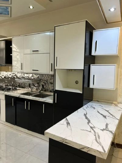 خانه 82 متری دو خوابه در نیروی هوایی تهران