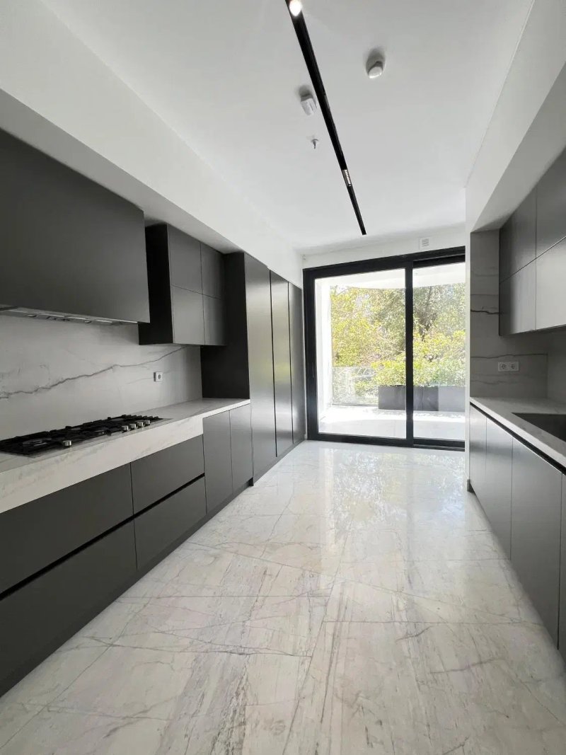 آپارتمان 300 متری سه خوابه در فرمانیه تهران13585321729