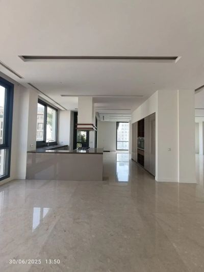 آپارتمان 400 متری چهارخوابه در فرمانیه تهران