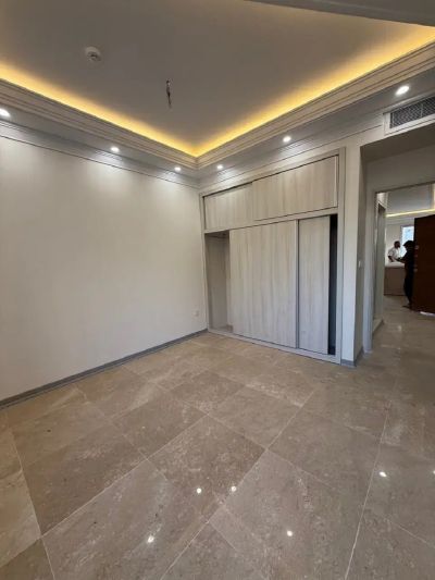 آپارتمان 130 متری سه خوابه در نیروی هوایی تهران