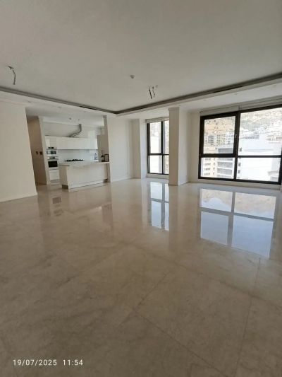 آپارتمان 300 متری چهارخوابه در اقدسیه تهران