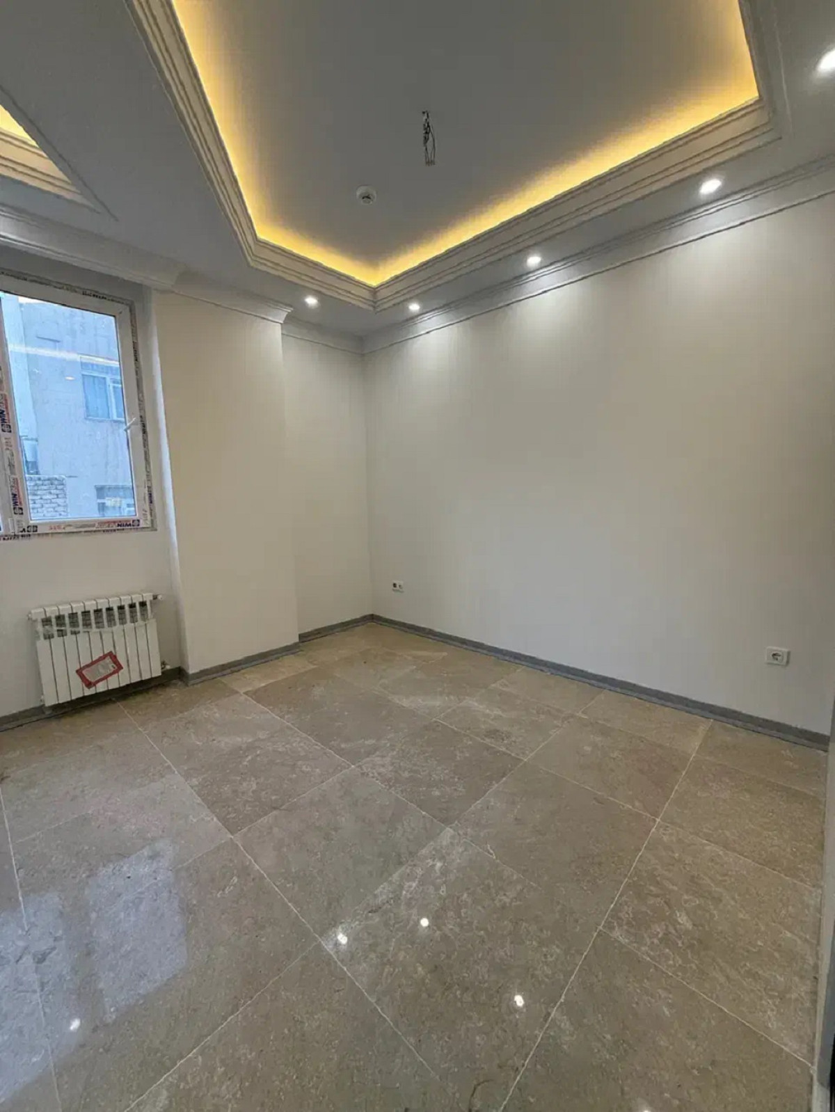 آپارتمان 130 متری سه خوابه در نیروی هوایی تهران 4