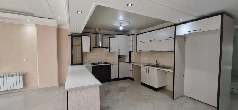 آپارتمان 110 متری دو خوابه در حکمت تهران13586721806