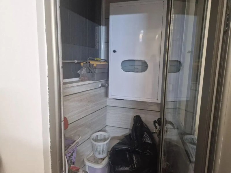 آپارتمان 72 متری دو خوابه در شیخ طوسی غربی اصفهان13584821694