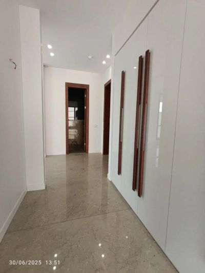 آپارتمان 400 متری چهارخوابه در فرمانیه تهران