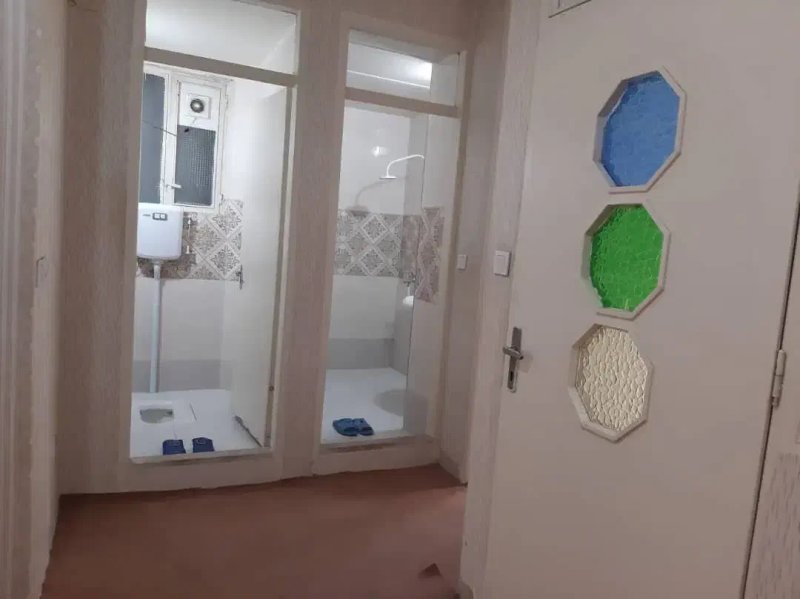 آپارتمان 90 متری دو خوابه در نیروی هوایی تهران13587921836