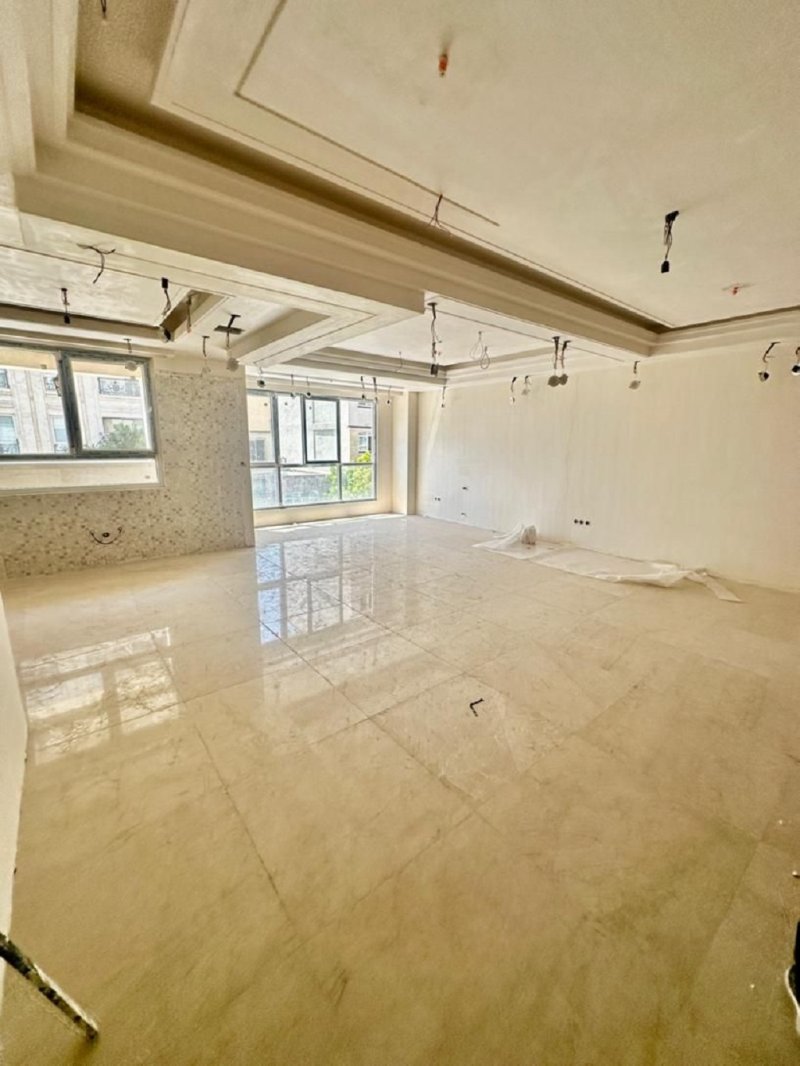 آپارتمان 136 متری سه خوابه در نیروی هوایی تهران13592322039