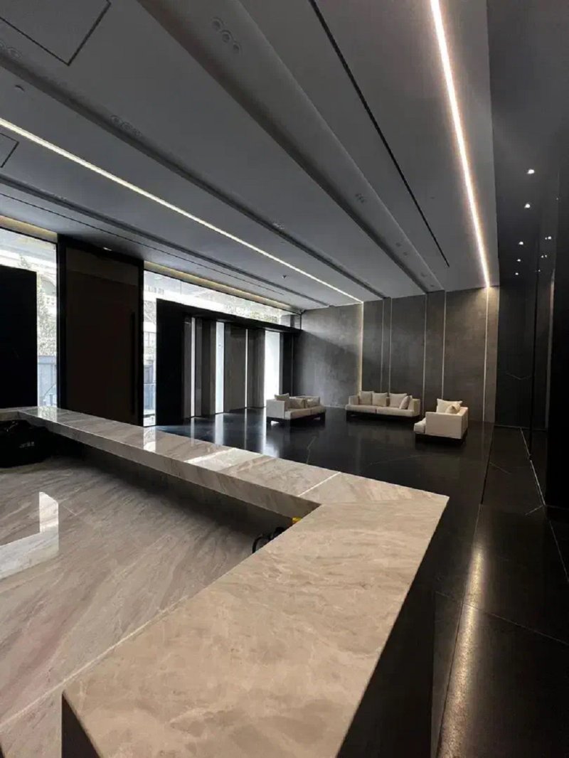 آپارتمان 350 متری چهارخوابه در فرمانیه تهران13585421736