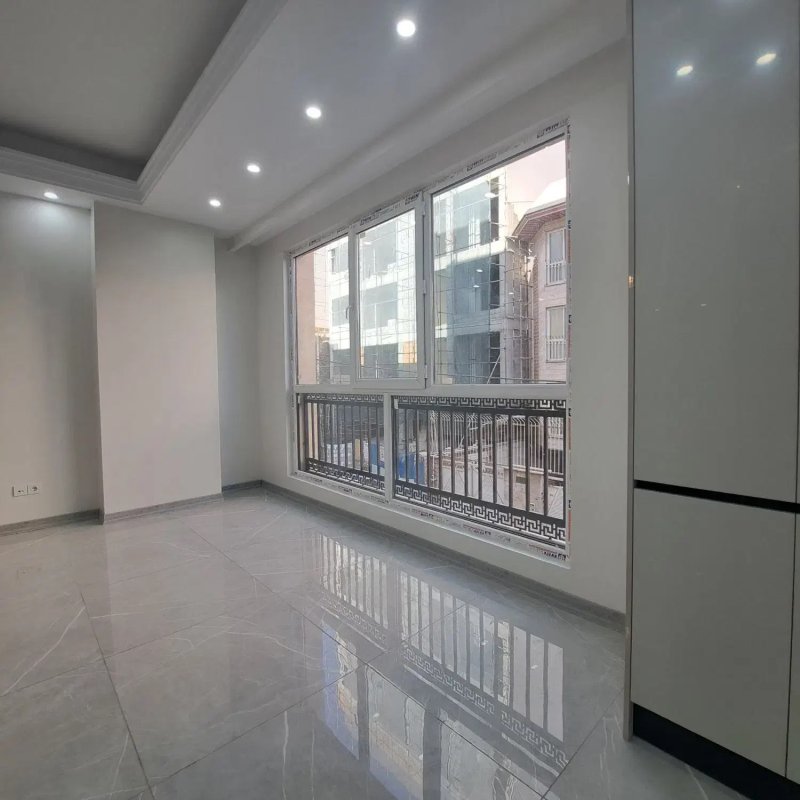 آپارتمان 105 متری دو خوابه در حشمتیه تهران13600822240