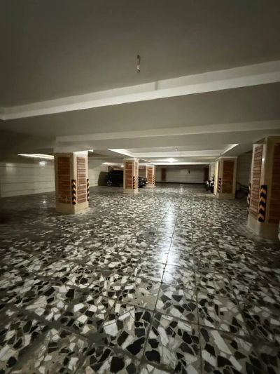 آپارتمان 212 متری پنج خوابه در میدان نماز اسلام شهر