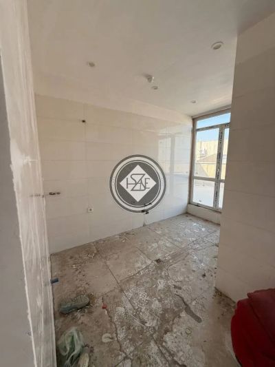 آپارتمان 212 متری پنج خوابه در میدان نماز اسلام شهر