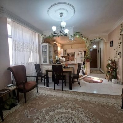 آپارتمان 90 متری دو خوابه در حشمتیه تهران