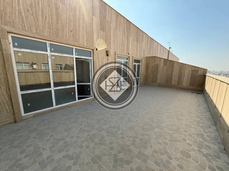 آپارتمان 212 متری پنج خوابه در میدان نماز اسلام شهر13606922326