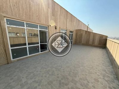 آپارتمان 212 متری پنج خوابه در میدان نماز اسلام شهر